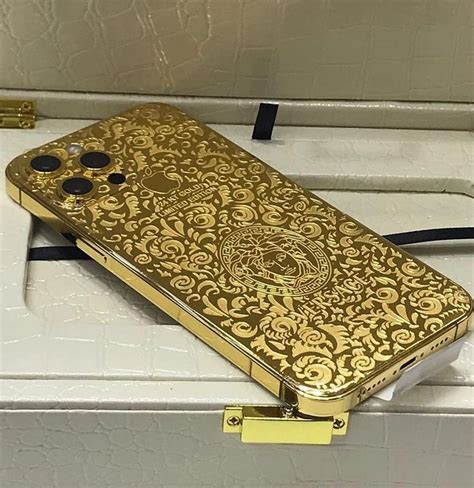 24kt Gold Plated Designs Iphones 13 Promax 00971527859740 Hands Holding