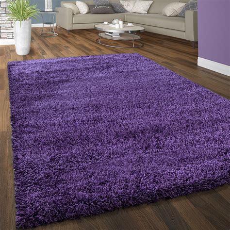 Teppiche in lila, flieder oder violett sind nicht nur total angesagt, sondern verleihen deinem zuhause auch eine elegante und coole optik. Hochflor Teppich Kuschelig Uni Farben Lila | Teppich.de