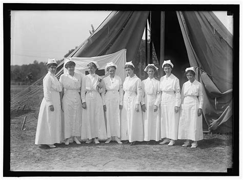 Woman S National Service School Under Woman S Section Navy League Red Cross Nurses Red Cross