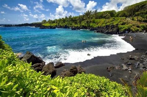 The Most Spectacular Beaches In Hawaii Huffpost