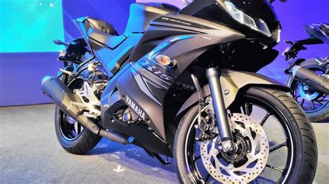 Yamaha r15 v3 price in india: R15 V3 Images Black / Yamaha R15 V3 Abs Price In ...