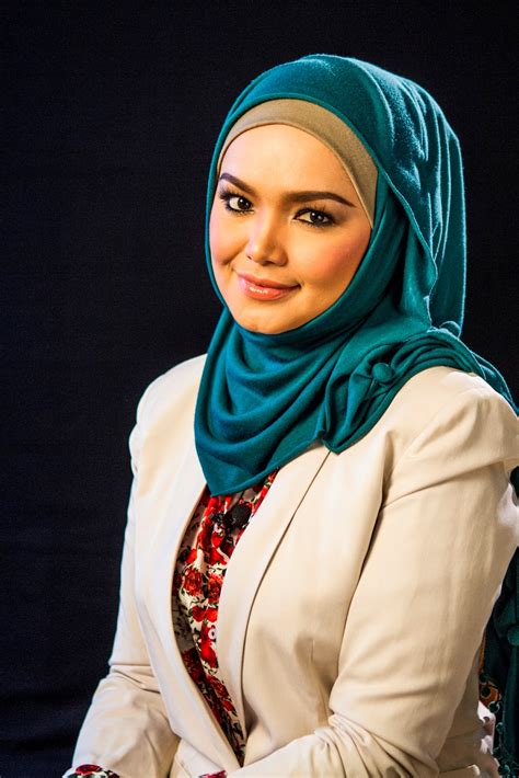 Dato' sri siti nurhaliza, kmy kmo, luca sickta. Ombak73: BIODATA DAN KEJAYAAN KECEMERLANGAN DATO SITI ...