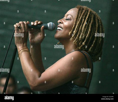 Aug 25 2007 New York Ny Usa Singer Cassandra Wilson Performs At