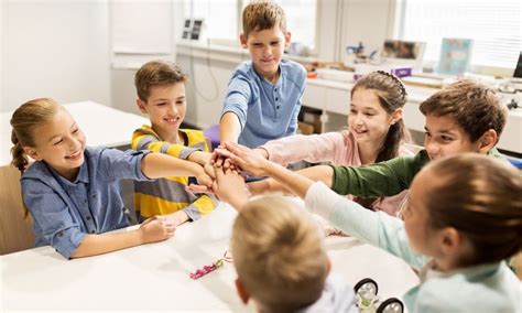 Ways To Boost Collaboration In The Classroom The Rocket