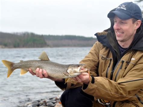 Both have easy access and offer super action on bass and pickerel. Sweetwater Surfcasting (Wachusett Reservoir Lake Trout Report)