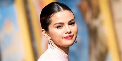 Selena Gomez Enseña Por Primera Vez La Cicatriz De Su Trasplante De Riñón Selena Celebracion