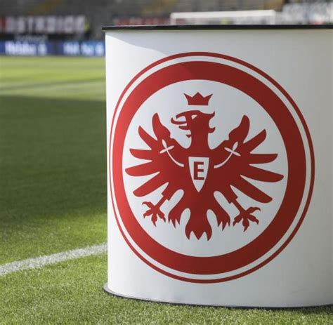 Medien downloads logo von eintracht frankfurt logo zum download. Eintracht Frankfurt bestreitet Testspiel bei PSV Eindhoven ...