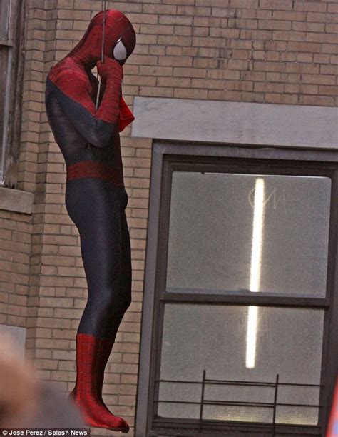 Andrew Garfield Slips Into His New Spider Man Suit And Gets Some Stunt