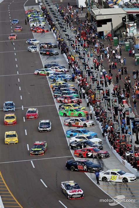 Cars Leave Pit Road At Phoenix 2012 Was When 6 Of Us Went To See A