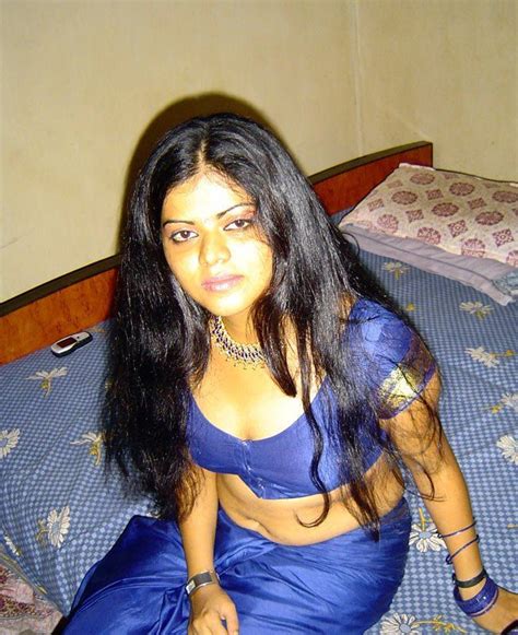 Hot Desi Masala Actress Neha Nair Unseen Stills 0102 Saree Indian