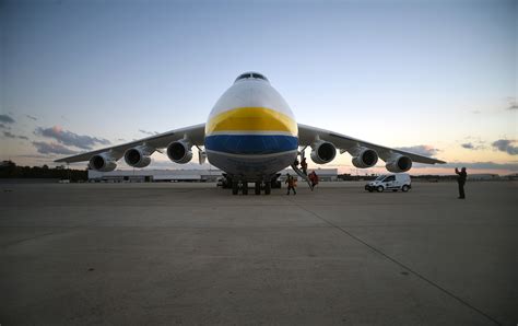 Worlds Biggest Airplane Lands At Bush Airport Houston Chronicle