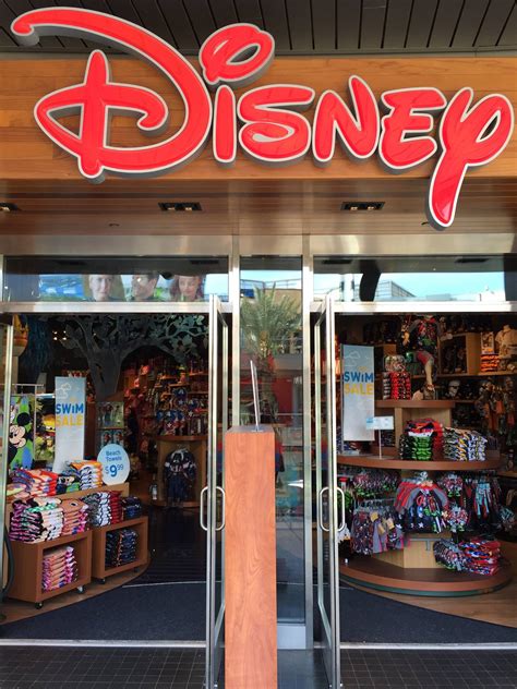Disney Store Celebrates Grand Opening Of New Location In Houston
