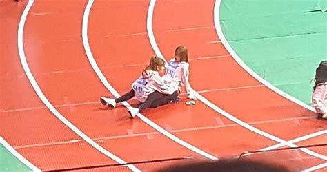 This Is So Stupid WJSNs EXY Sonamoos Nahyun Publicly Scissor