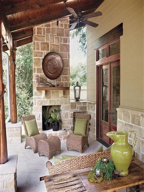Intimate Patio Sprawling Texas Ranch Style Home Texas Ranch Homes