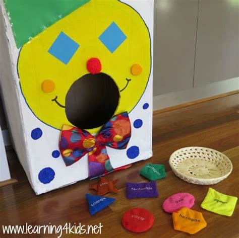 Shape Toss - A Game for Learning Shapes | Learning 4 Kids