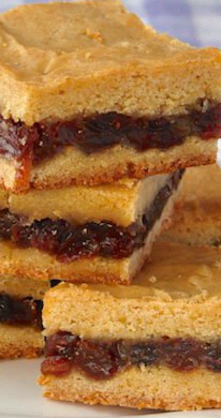 Raisins never tasted so good as they do in these soft, pleasantly sweet cookies. Raisin Filled Cookies - as time saving cookie bars ...