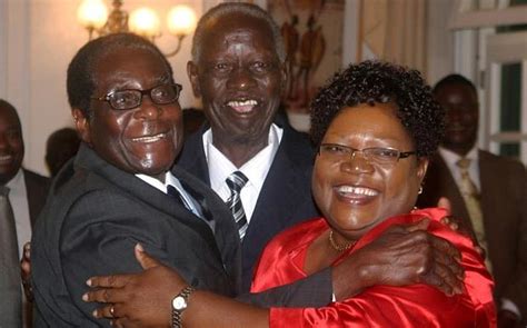 بعد الانقلاب في زيمبابوي المعارضة تطالب بحكومة انتقالية مصراوى