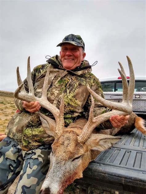 Kansas Hunting Trips Free Range Whitetail Mule Deer