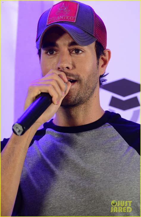 Enrique Iglesias Teams Up With Latin Grammy Cultural Foundation To