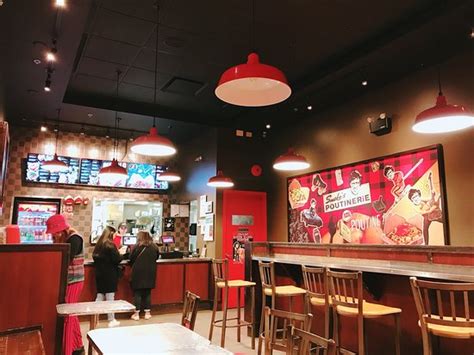 Oct 18, 2019 · but smoke detectors do save lives, so interrupted sleep aside, you want to make sure they are working properly. SMOKE'S POUTINERIE VANCOUVER - Downtown - Menu, Prices ...