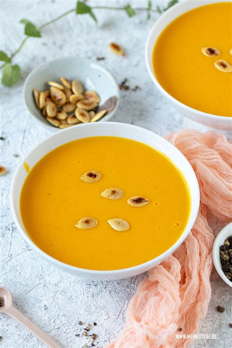 Kürbissuppe mit Kartoffeln und Möhren