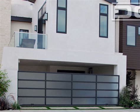 The third idea is metal gate designs idea with broad panels which are stacked up one another small house gate designs can be metal rod designed gates with modern front gate designs for modern home. Modern Gate Designs Home Design Ideas, Pictures, Remodel ...