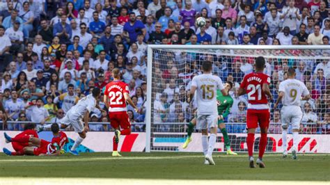 No obstante, atlético de madrid a los 75 minutos se puso por delante gracias a un gol de ángel correa, terminando de esta manera el con 54 puntos, atlético de madrid mantiene el liderato de laliga, en plaza de acceso a champions league, al concluir el partido, mientras que granada se. Real Madrid Vs Granada 9-1 : NIVEA MEN Football Insight ...