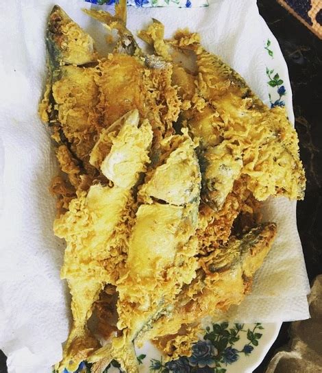Menu varies from deep fried seafood to local kueh. Resepi Ikan Celup Tepung - Dapur Bisnes