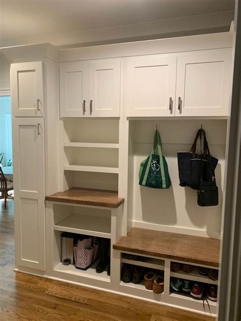 Custom Mudrooms And Mud Benches — Woodmaster Custom Cabinets Mudroom