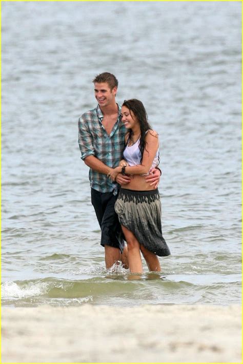 Miley Cyrus And Liam Hemsworth Last Song Kiss Photo 193281 Photo Gallery Just Jared Jr
