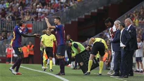 Check spelling or type a new query. Umtiti o Lenglet, el dilema central
