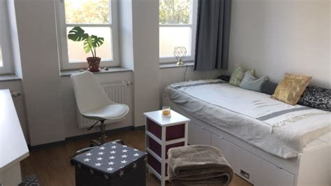 Finden sie die besten angebote für 2 zimmer wohnung hamburg. Helles, möbliertes 1-Zimmer-Studierendenapartment (ca ...