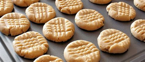 Cool on racks and store in an airtight container. Sesame Cookie Recipe | Recipe: Israeli Tahini Cookies ...
