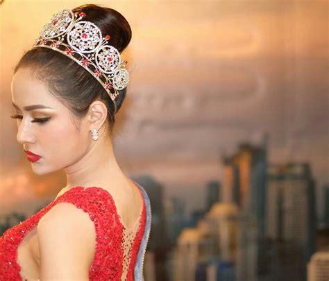 Namkleng Inarin Most Beautiful Transgender Thailand Beauty Queen Tg
