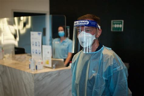 Melbournes Coronavirus Hotel Quarantine Program Reopens As