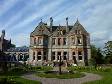 Are You Brave Enough To Stay In One Of The Worlds Most Haunted Hotels