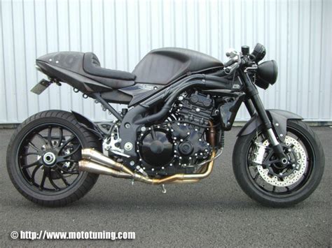 With a major engine development, lighter weight (rs) and cutting edge technological advancements the iconic 1050cc triple engine revs harder for longer. Triumph Speed Triple 1050 "Cafe Racer" - RocketGarage ...