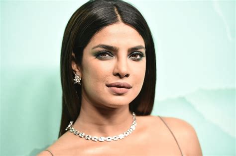 Sexy Priyanka Chopra Pictures 2018 Popsugar Celebrity
