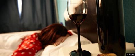 Alcohol Side Effects 4 Ways Booze Messes With Your Sleeping Cycle Huffington Post Alcohol