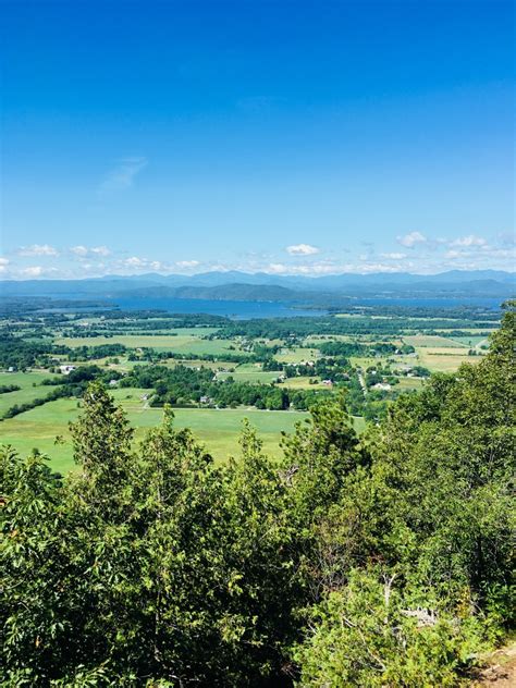Popular Hiking Spots Near Burlington Vermont Skyaboveus