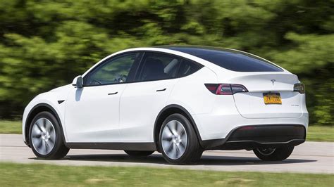 May 28, 2021 · the tesla model y performance can go from zero to 60 mph in 3.5 seconds, and it has a top speed of 155 mph. Tesla Model Y Review - ConsumerReports.org | Long Term Car ...