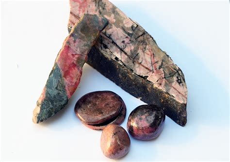 We hebben deze edelstenen in verschillende kleuren en vormen. Edelstenen en mineralen - Roze edelstenen ...