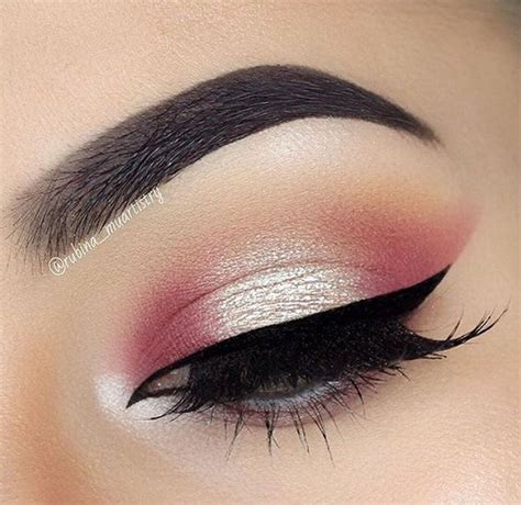 Enhance Your Makeup Experience With These Few Eyeshadow Ideas Makeup