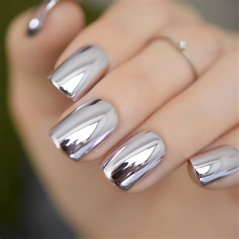 shiny punk style metallic light nails manicura de uñas uñas con efecto espejo disenos de unas