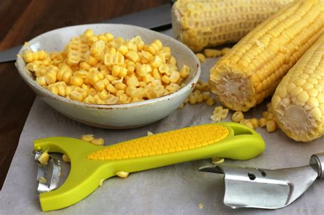How To Cut Fresh Corn From Cobs