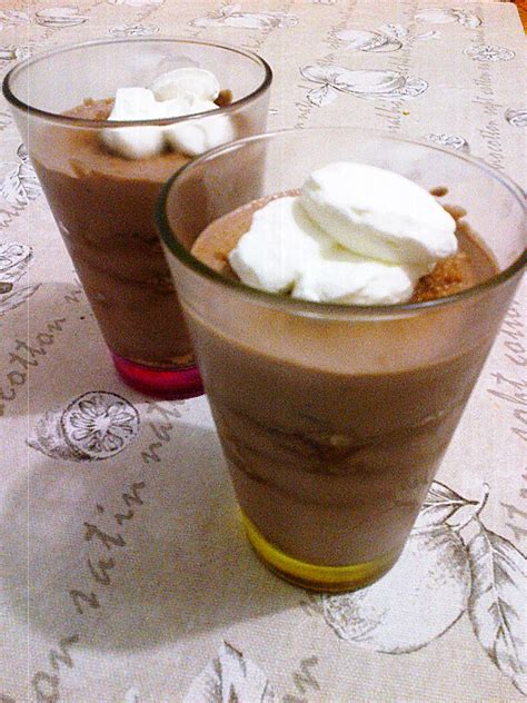 Mousse alla ricotta e ananas se volete un dolce fresco, buono e veloce provatela. sweet&sour: Mousse alla ricotta di capra con cioccolato e ...