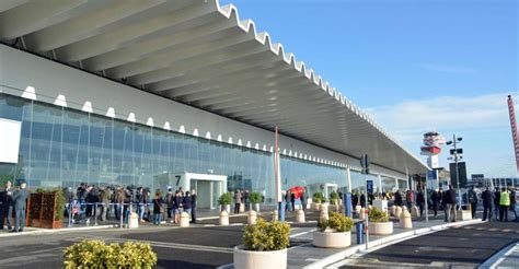 Civitavecchia Shuttle Transfer Zum Flughafen Rom Fiumicino Getyourguide