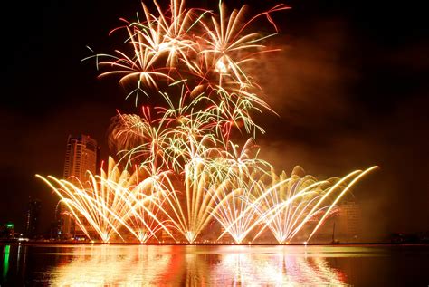 Download Reflection City Vietnam Light Night Photography Fireworks 4k