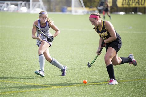 2017 18 Sports Preview Womens Field Hockey The Depauw