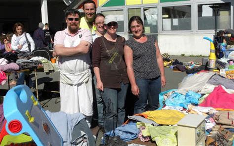 Joseph Rollo Un Troc Et Puces Pour Financer Le Voyage Des CP Le